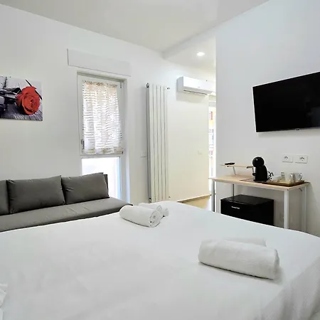 Rose Suites - Bari Stazione Exterior photo