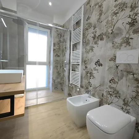 Rose Suites - Bari Stazione Exterior photo
