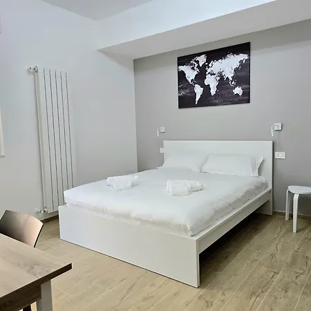 Rose Suites - Bari Stazione Exterior photo