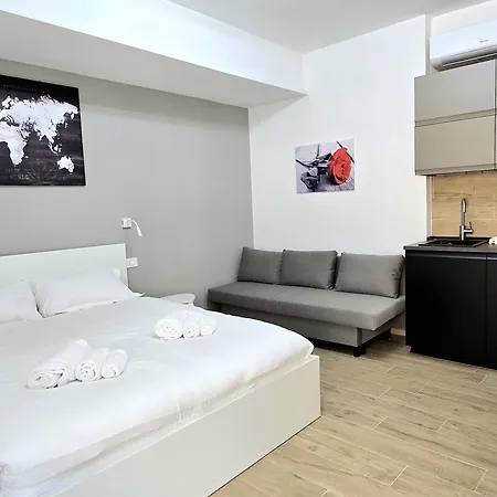 Rose Suites - Bari Stazione Exterior photo